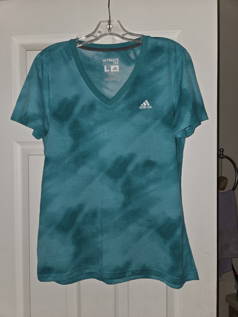 adidas Women's Green V-Neck Short Sleeve Tee Large
